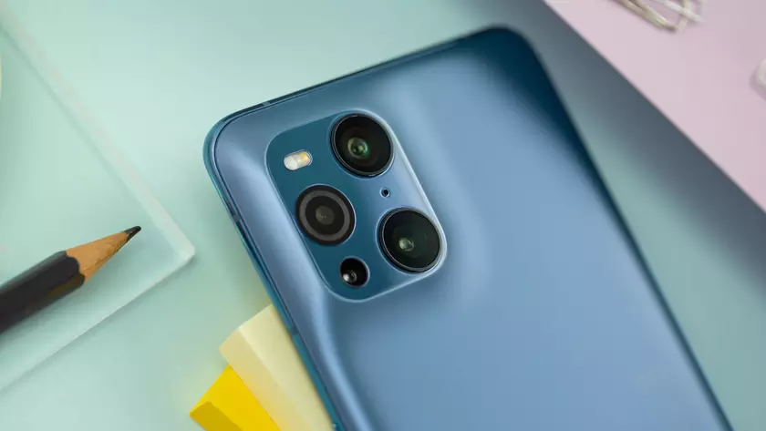 Инсайдер: линейка OPPO Find X4 получит две модели, аппараты будут работать на чипах Snapdragon 8 Gen 1 и Dimensity 9000