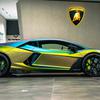 Lamborghini Revuelto з покусуванням кольору