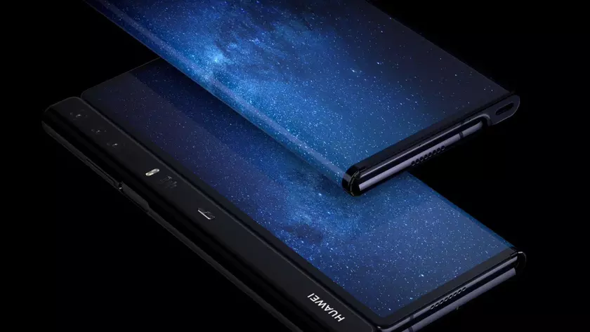 Huawei Mate X уже готов к продажам: видео распаковки складного смартфона