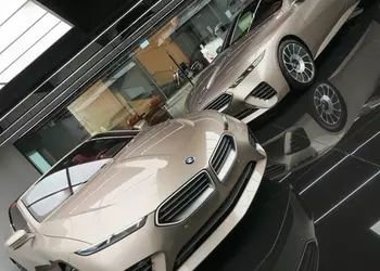 BMW Skytop: миллион евро на двоих и дубайские будни коллекционеров