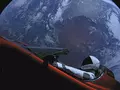 Tesla Roadster и манекен Starman долетели до орбиты Марса