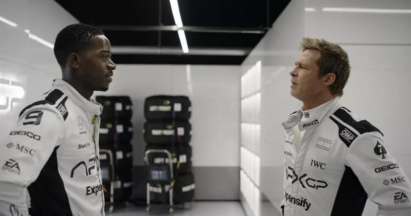 Официальный кадр из F1: The Movie: первый взгляд на адаптацию
