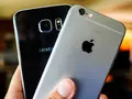 В 2016 году Samsung продала больше всех смартфонов, а Apple заработала больше всех денег