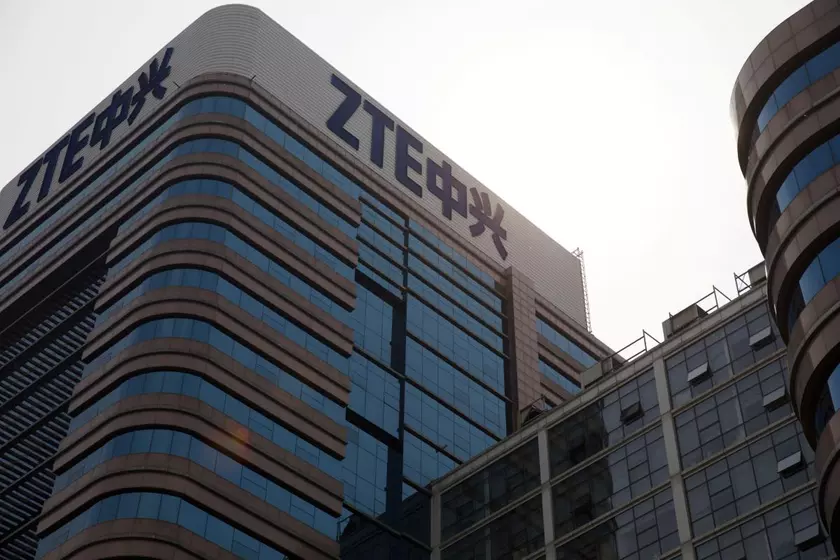 Трамп не поможет: в США не собираются снимать санкции с ZTE