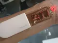 Samsung разрабатывает OLED-дисплеи на основе «растягиваемой электронной кожи». Как это выглядит уже сегодня и каких успехов удалось достичь