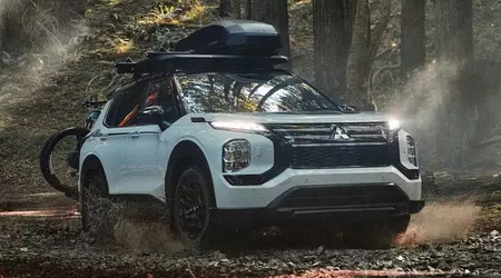 Mitsubishi Outlander Trail Edition: more black décor