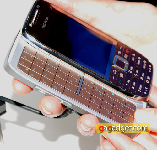NokiaE75_2_0.jpg