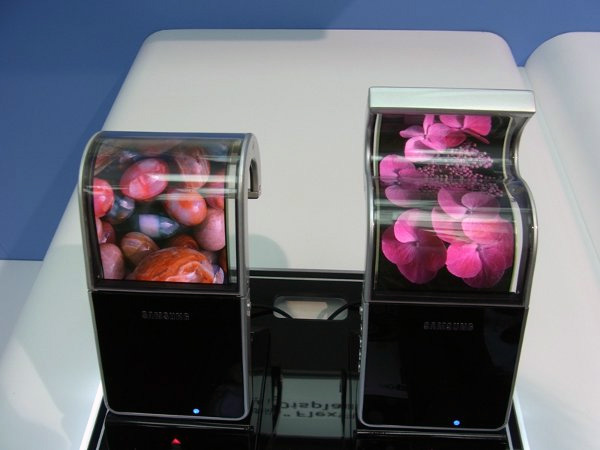 SamsungFlexOLED_01.jpg