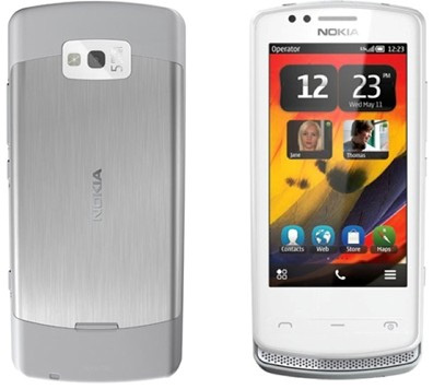 Nokia700_01.jpg