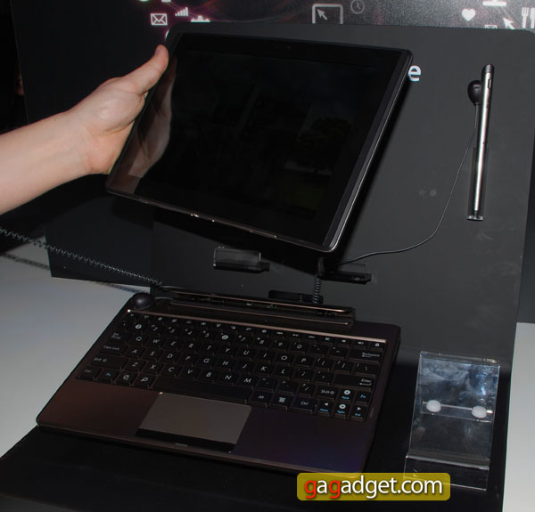 AsusPadfone03.jpg