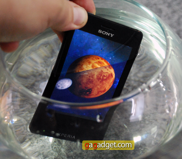 SonyXPERIA_Go_02.jpg