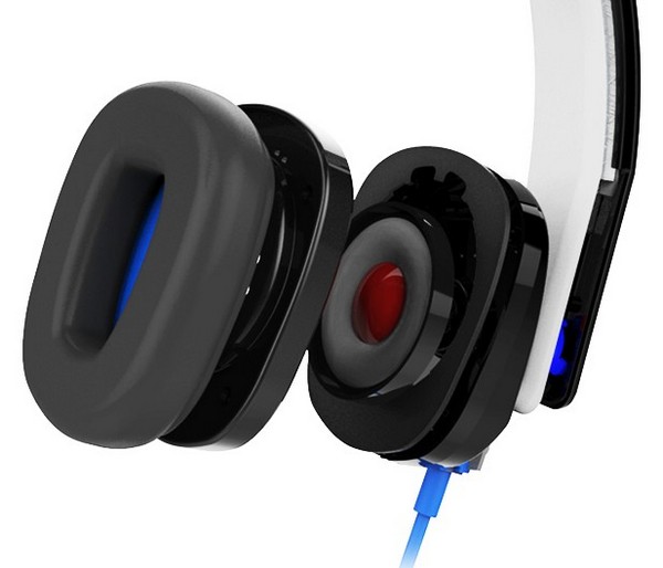 Logitech_Ultimate_Ears_9.jpg