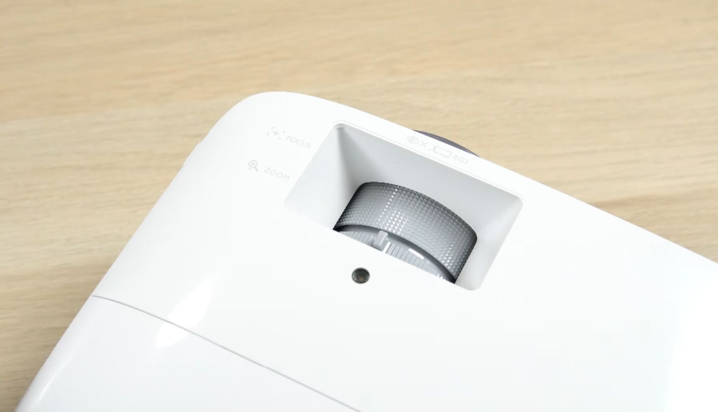 BenQ TH671ST projector with low input lag for gaming