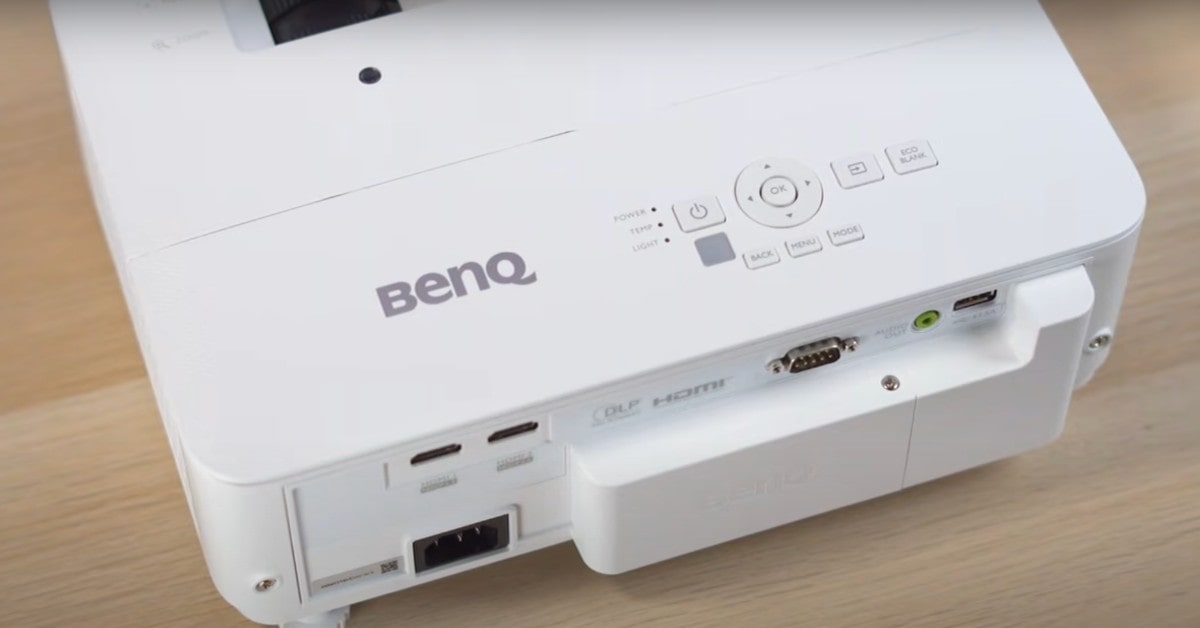 Projecteur BenQ TK700STi pour salle éclairée