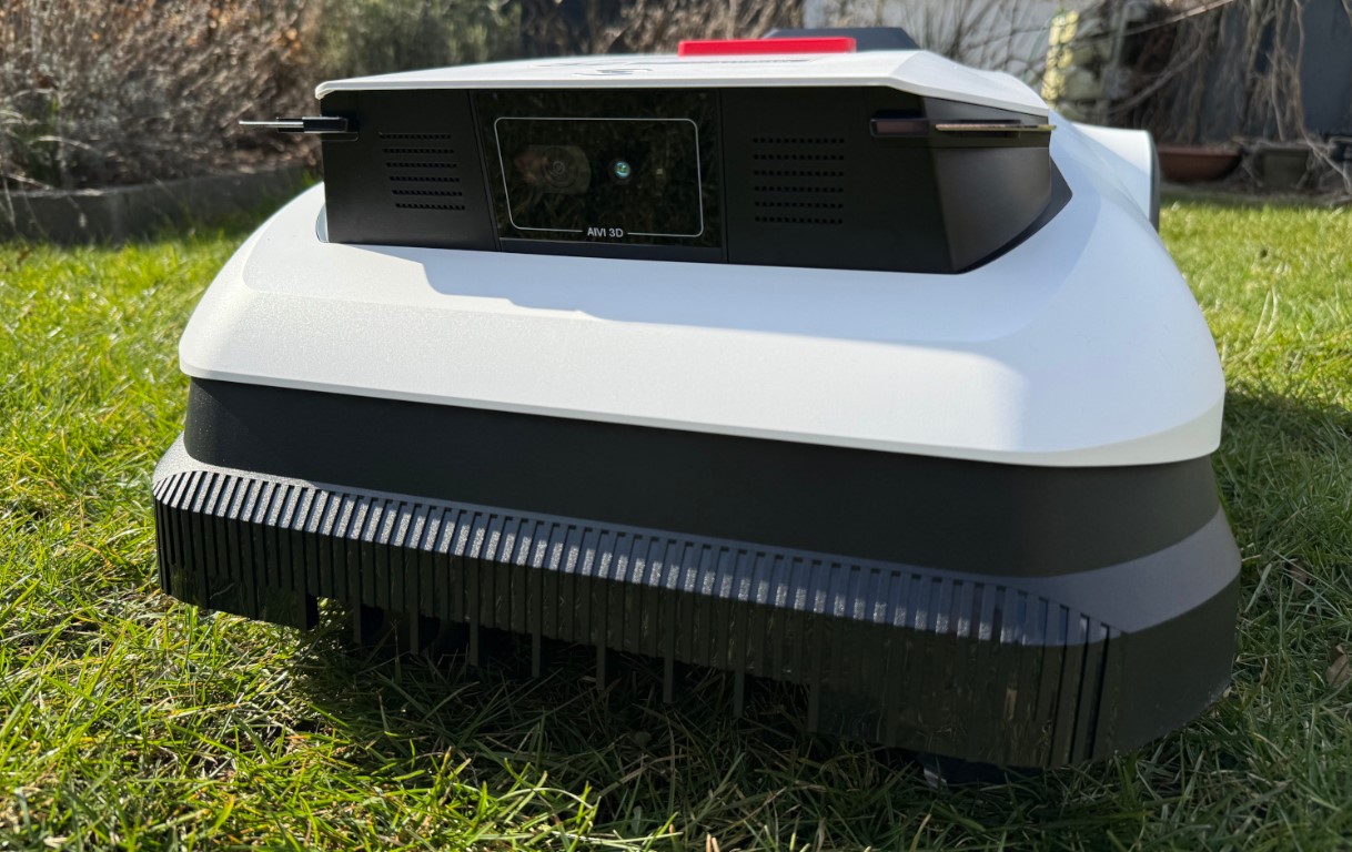ECOVACS GOAT A2500 remote control robot mower