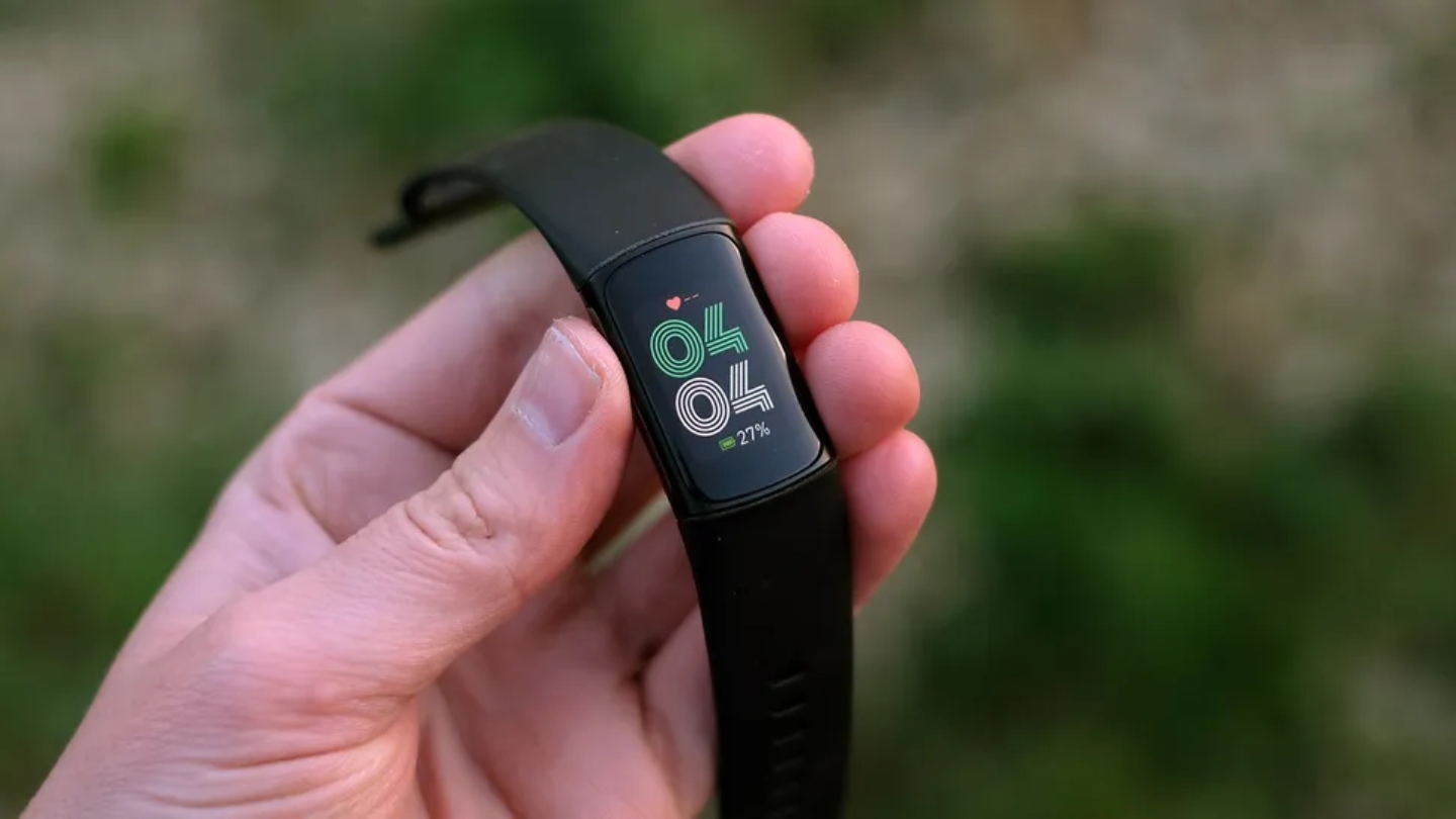 Fitbit Charge 6 itness trackers for runners
