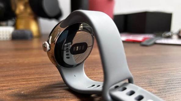 Pixel Watch 4 vs Galaxy Watch 8