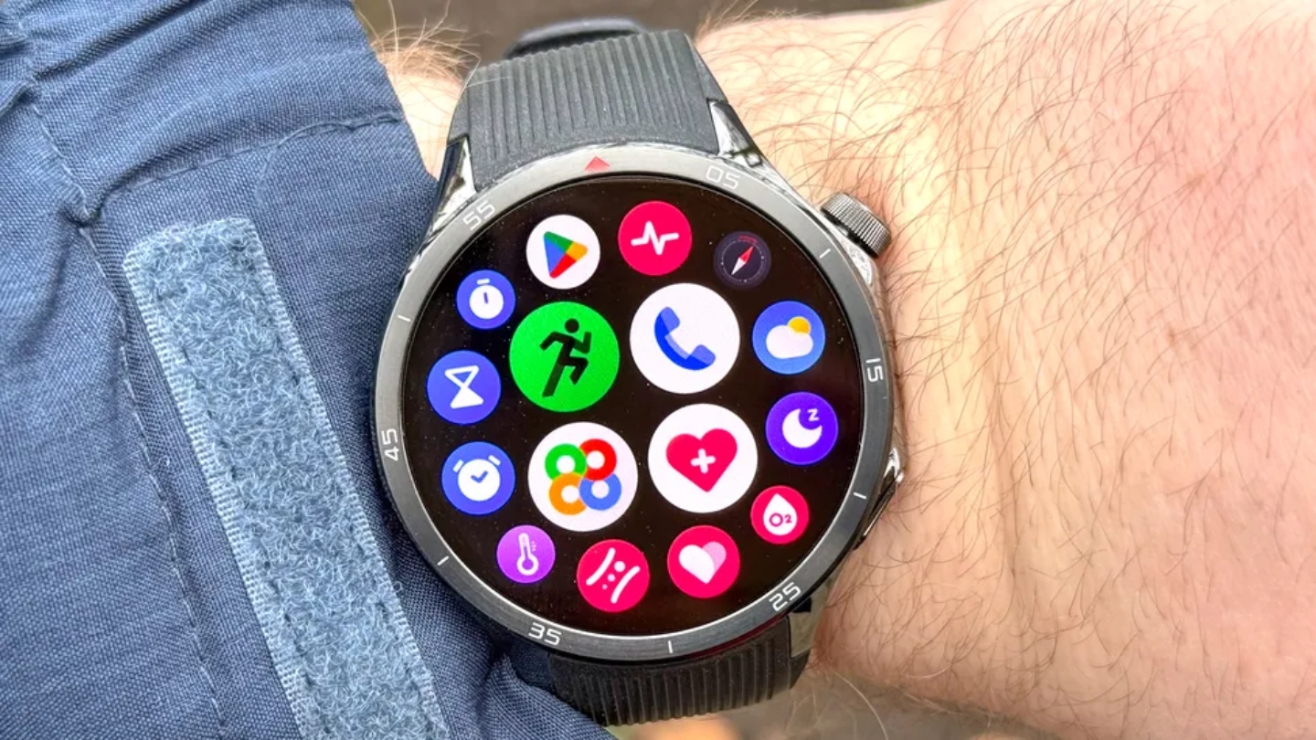 Montre connectée OnePlus Watch 3 qui fonctionne avec un téléphone Android