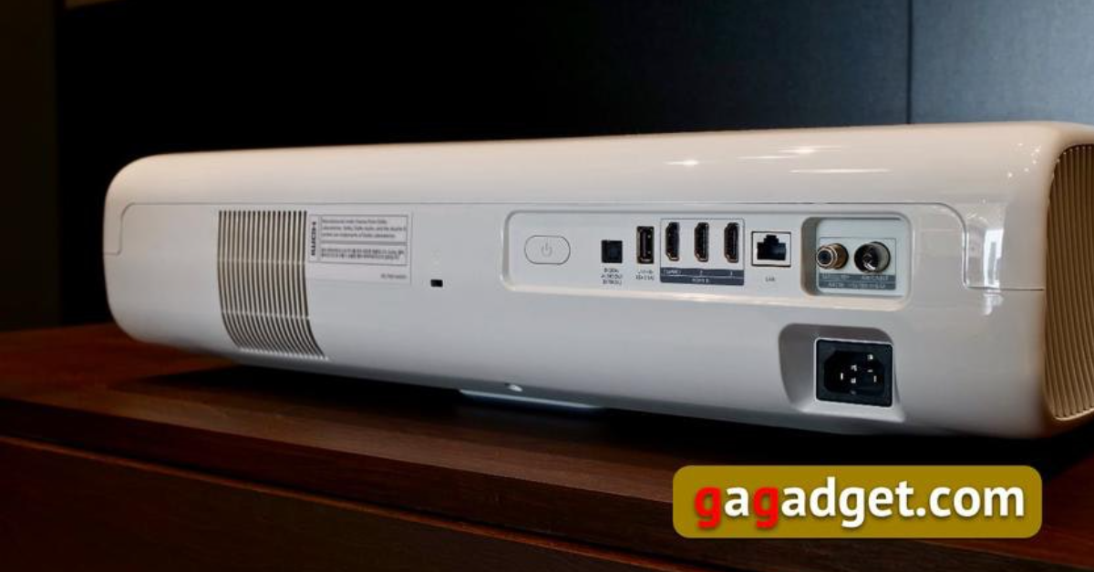 Samsung SP-LSP9T 4k ultra short throw projector