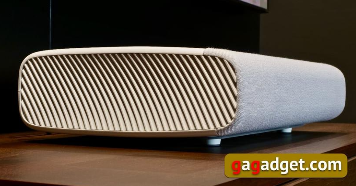 Samsung SP-LSP9T ultra short throw laser projector