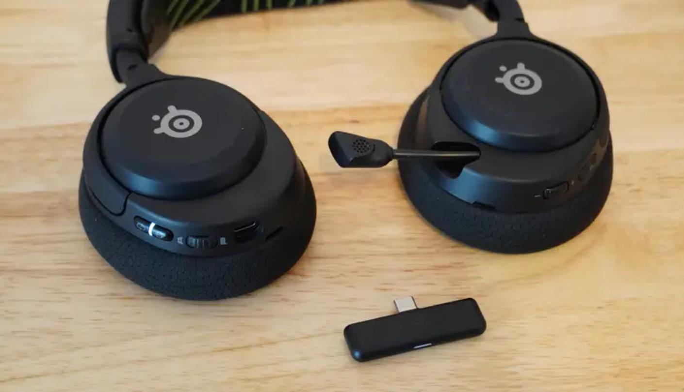 SteelSeries Arctis Nova 5X Wireless gaming headset