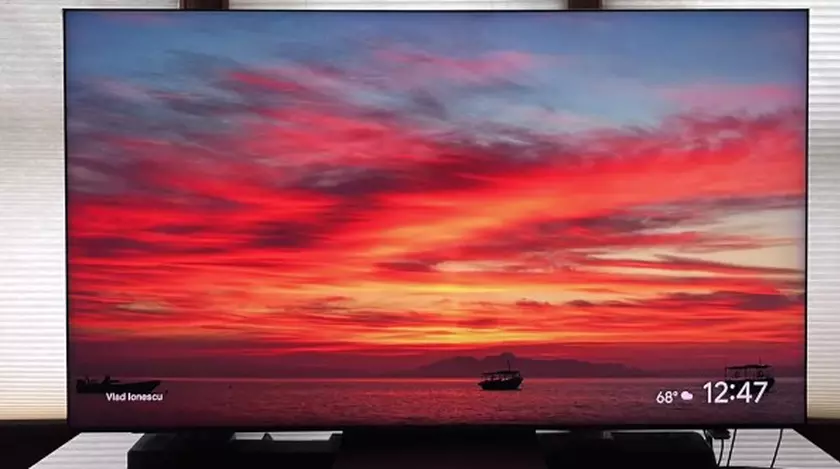 Télévision Mini-LED TCL QM8K Dolby Vision pour regarder des films