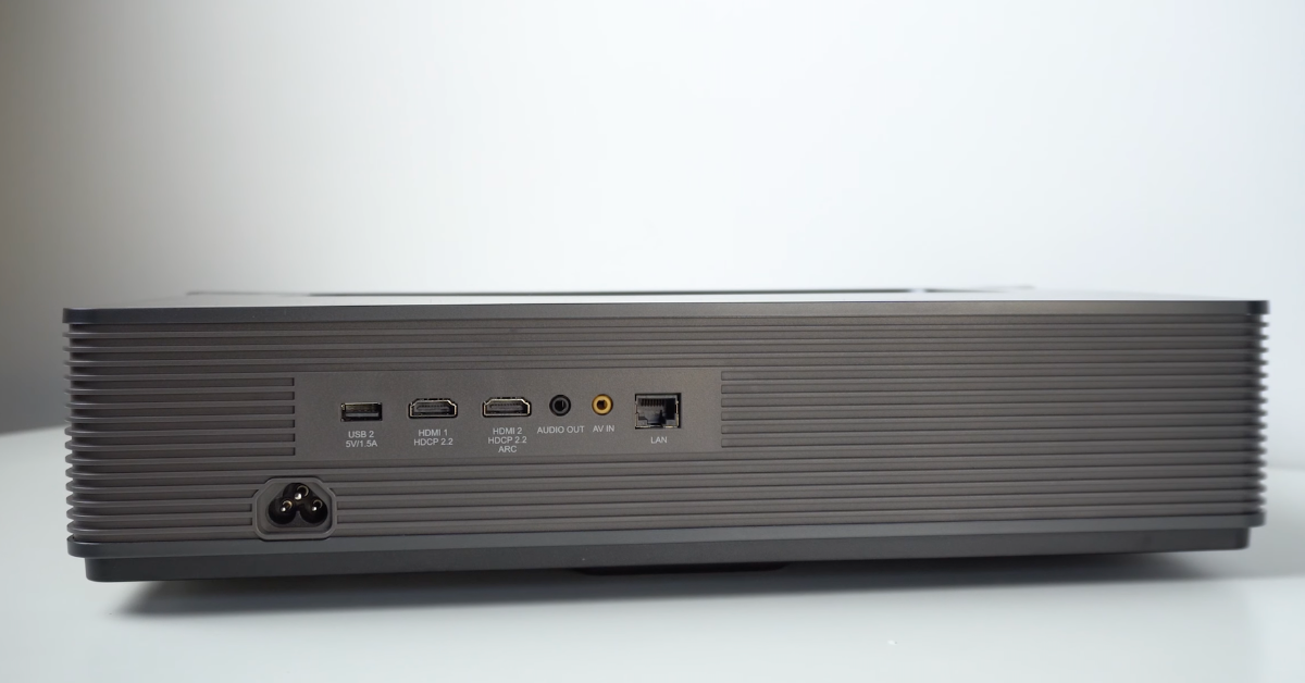 ViewSonic X2000B ultra short throw projector review