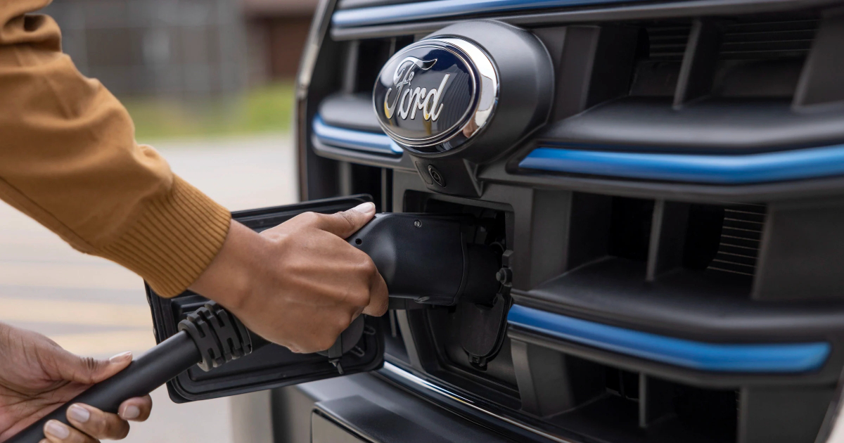Як підключати зарядні пристрої для Ford E-Transit?