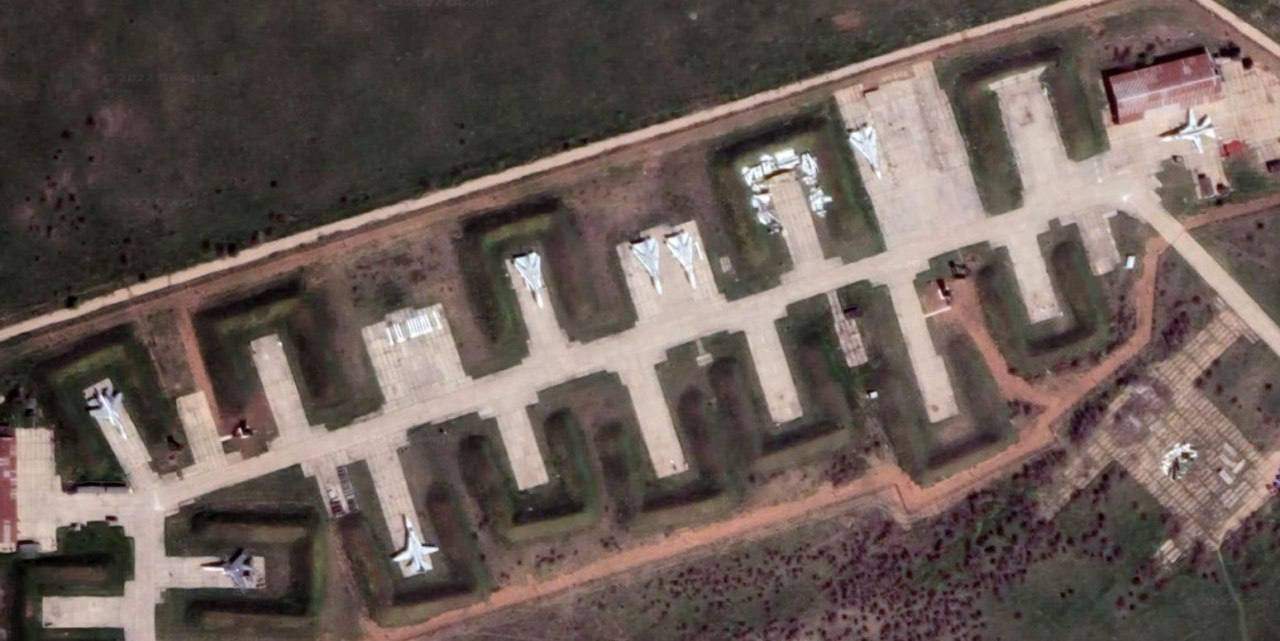 Повітряні Сили України підтвердили знищення дев'яти російських військових літаків на авіабазі у Криму