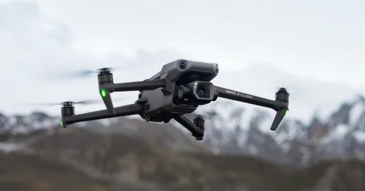 DJI перевипустила Mavic 3 без телеоб'єктива та контролера, зате на $580 дешевше