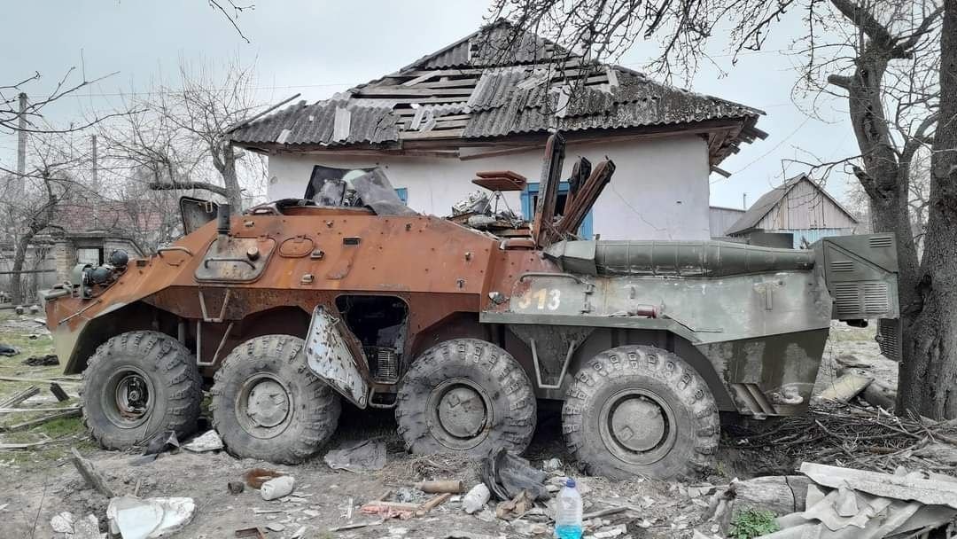 Українські військові спалили сучасну російську станцію супутникового зв'язку Р-439-МД2 – це перше підтвердження знищення такої техніки