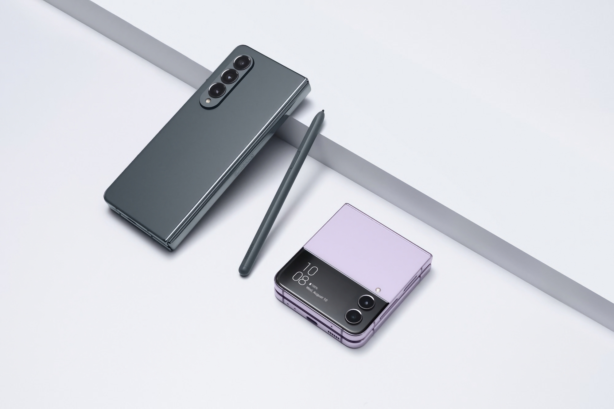 Les Samsung Galaxy Fold 4 et Galaxy Flip 4 ont commencé à recevoir une version stable de One UI 5.0 basée sur Android 13.