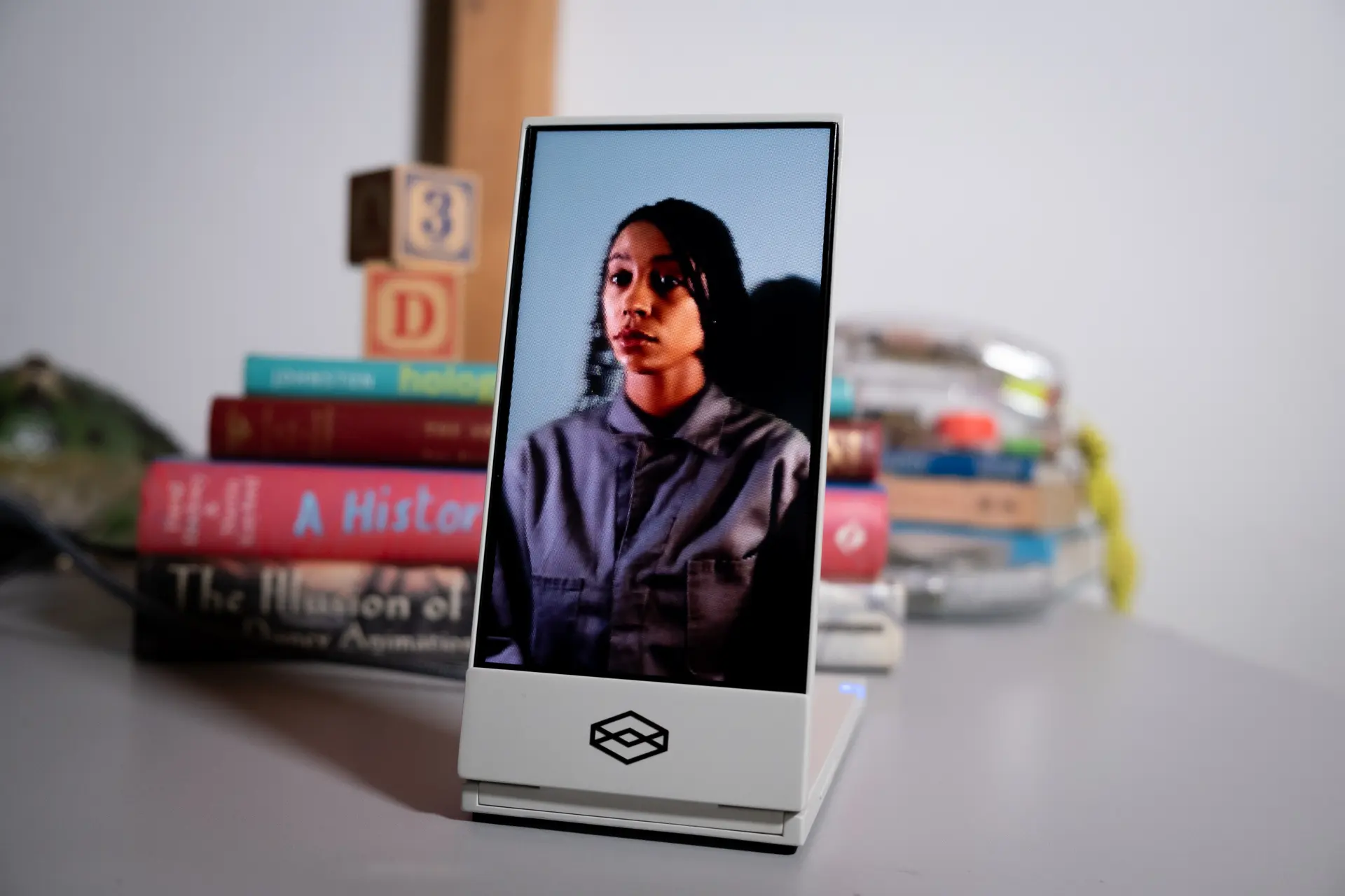 Looking Glass Go - un écran "holographique" de poche à 300 dollars