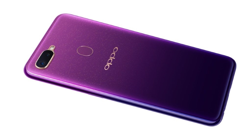 Oppo A7 на новом изображении: двойная камера и каплевидный вырез на экране