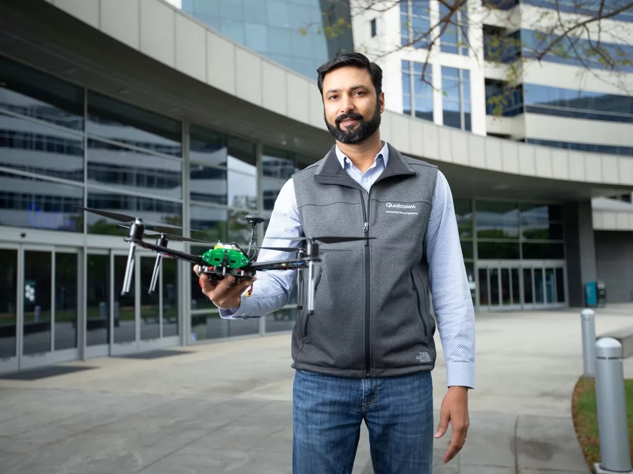 Qualcomm представила Flight RB5 5G - першу в світі платформу для дронів з підтримкою 5G і ШІ