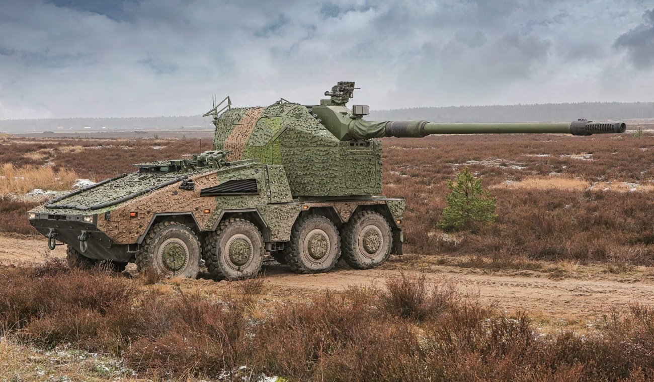 It's official: Germany will give Ukraine the RCH 155 SAU based on the GTK Boxer armored vehicle with a PzH 2000 turret and a range of fire of up to 54 km