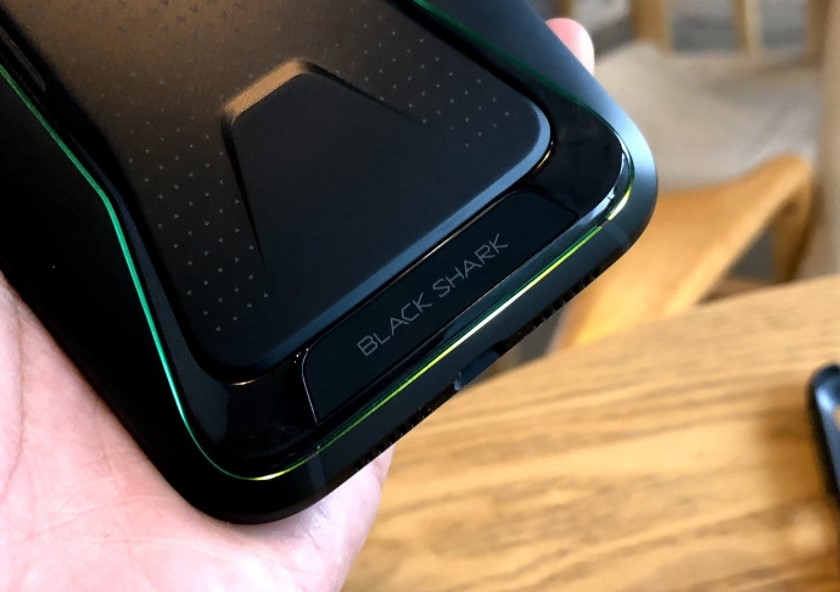 Игровой смартфон Xiaomi Black Shark 2 показался на видео