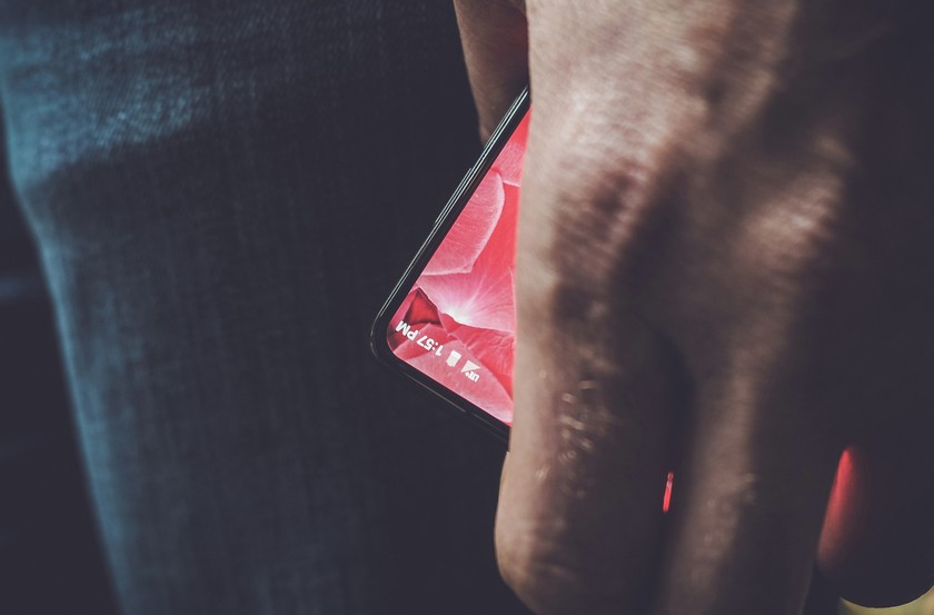 Энди Рубин представит безрамочный смартфон Essential уже 30 мая