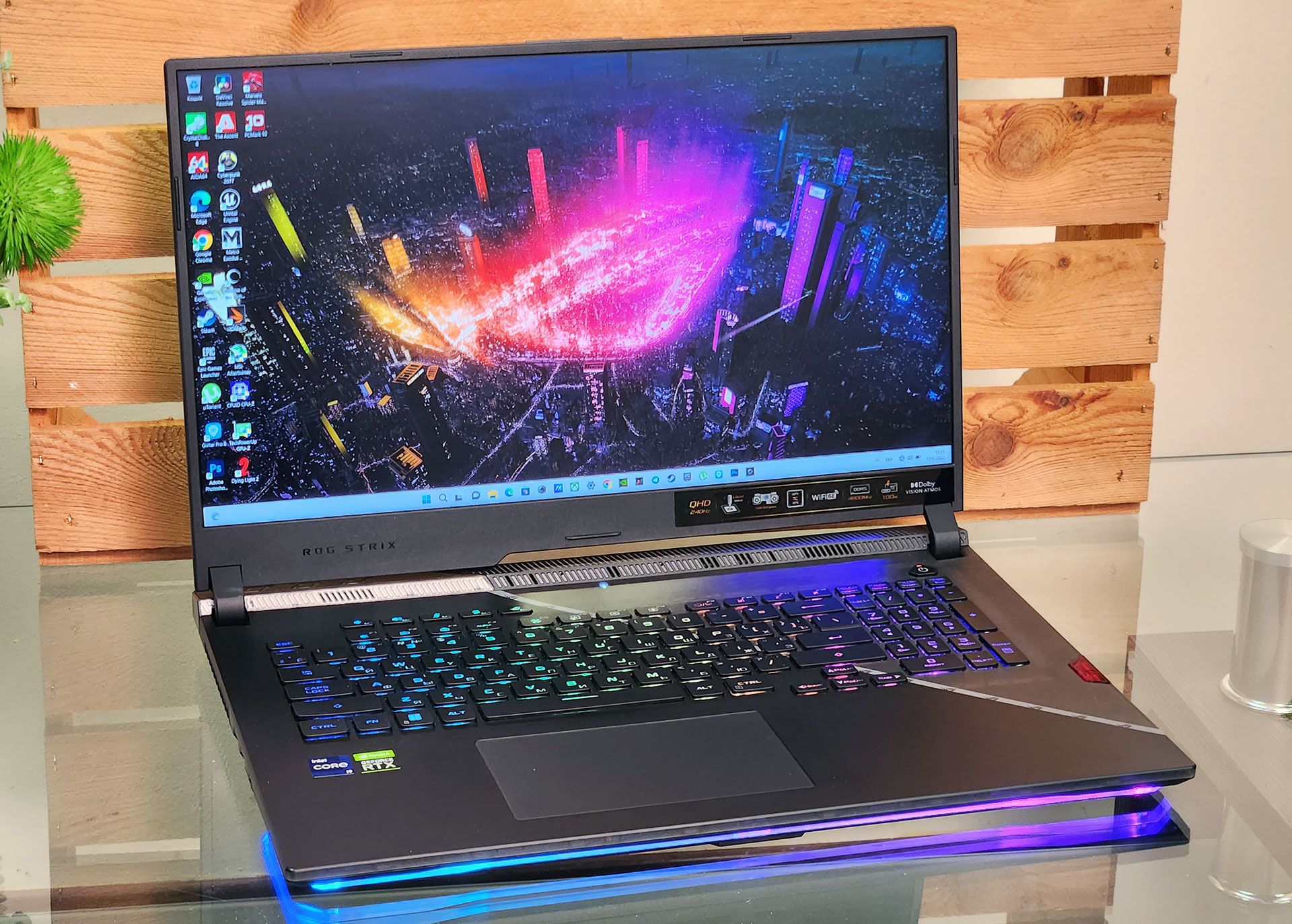 Огляд ASUS ROG Strix SCAR 17 SE: Кіберпанк 2022