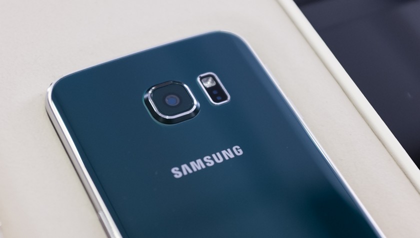 Первые фото лицевой панели Samsung Galaxy S7