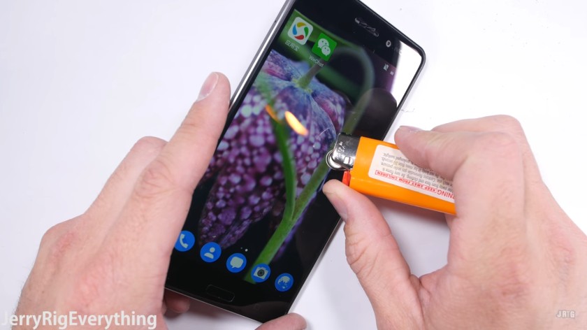 Nokia 6 оказался крепче большинства смартфонов