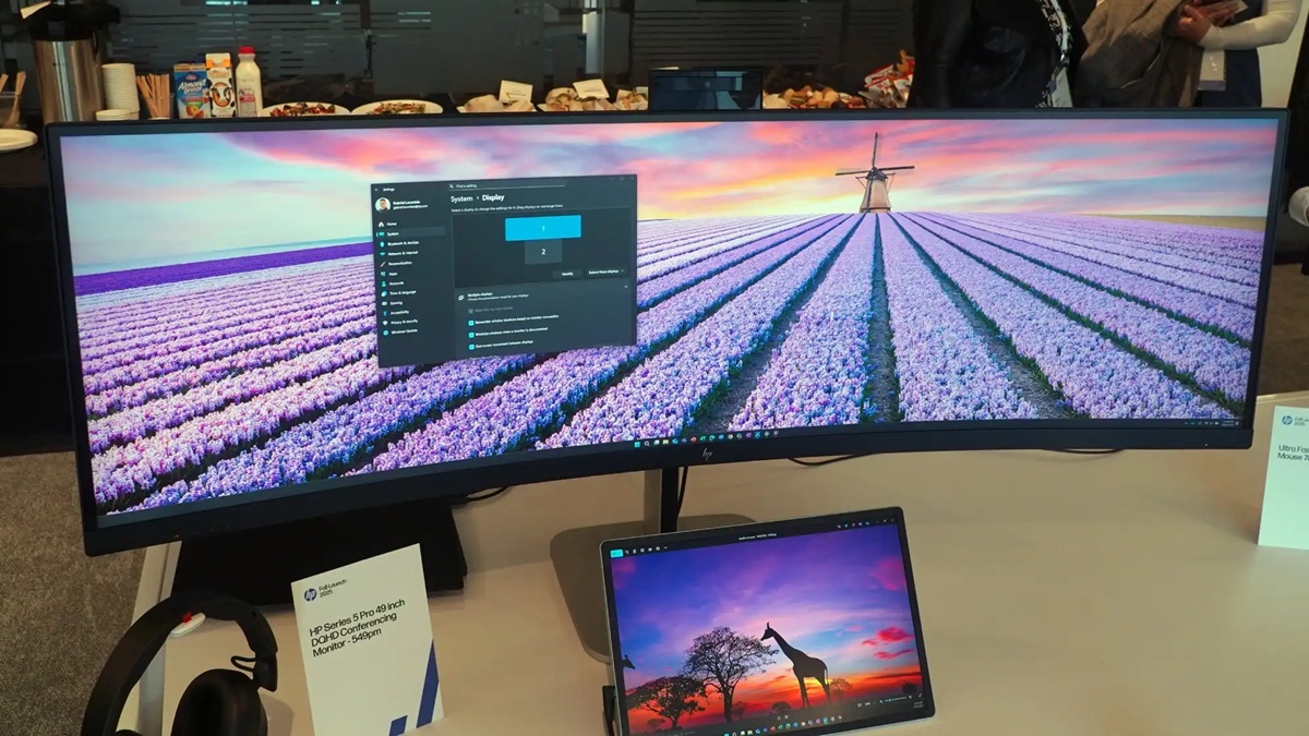Ознайомтеся з HP Series 5 Pro 49”: Найкращим монітором для конференцій для гіків!