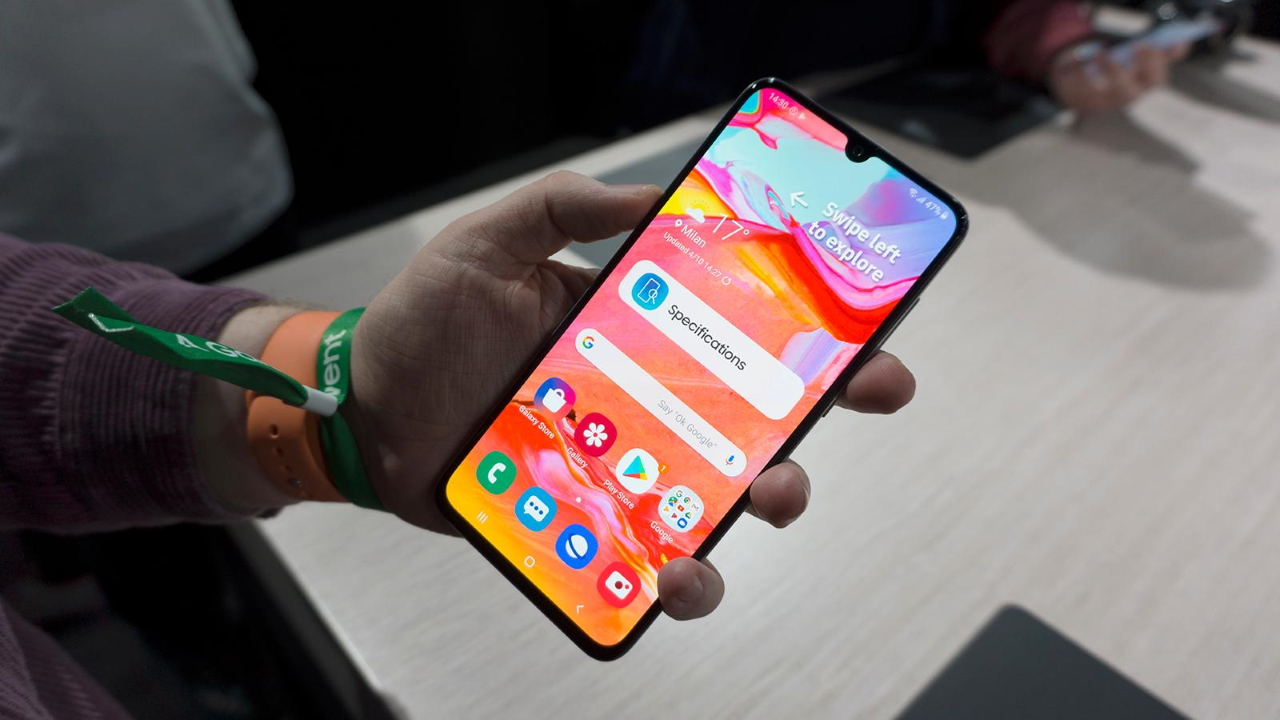 Samsung Galaxy A70 почав отримувати оновлення Android 10 з оболонкою One UI 2.0