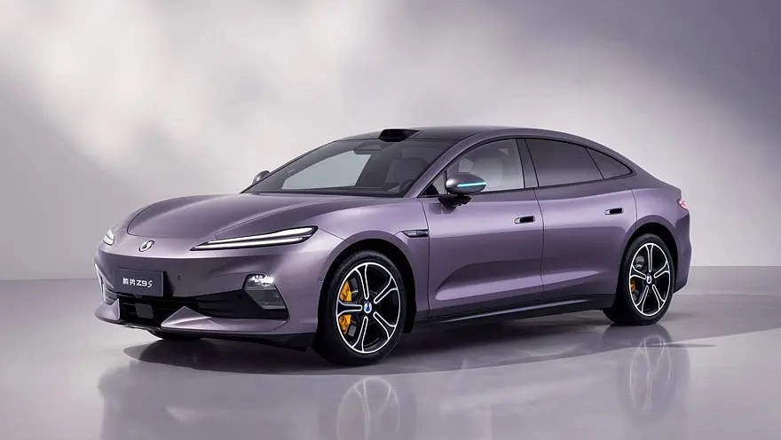 Електромобіль Denza Z9S у трьох ракурсах