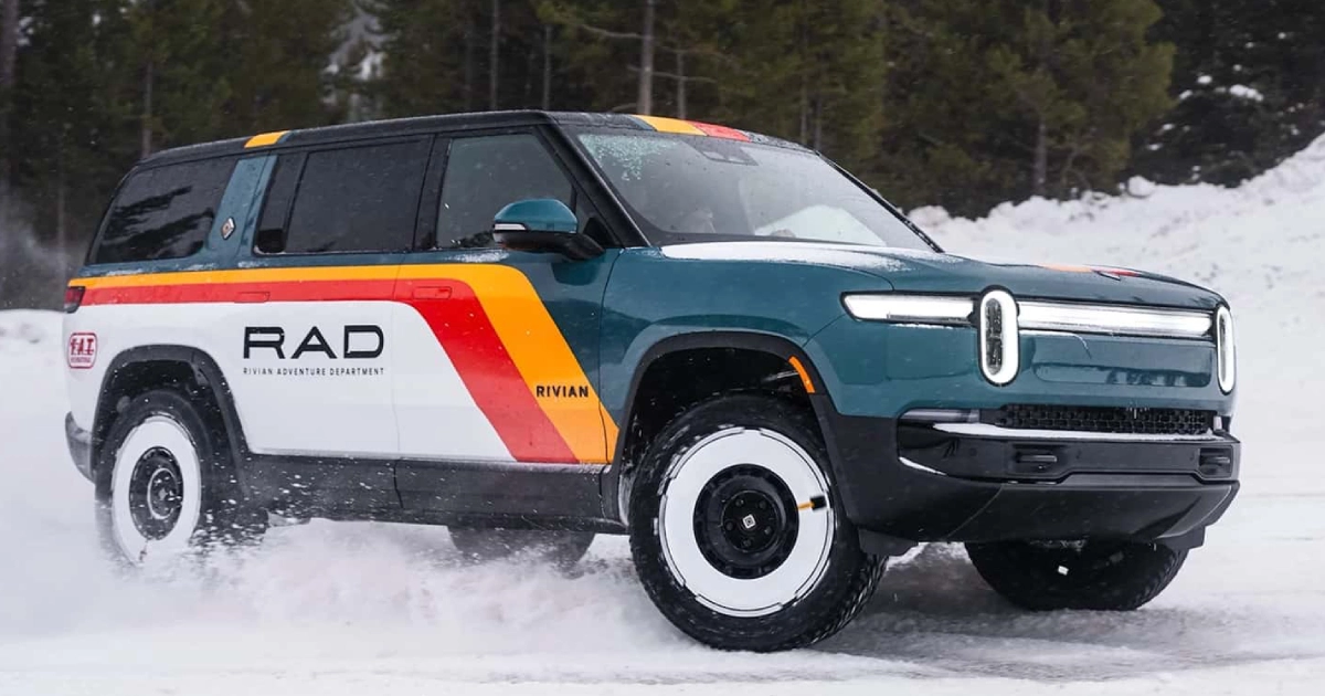 Rivian Revolution: R1S SUV впевнено у майбутнє