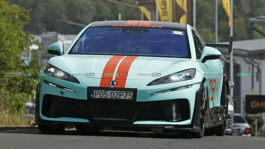 Прототип Denza Z9 GT Xtreme на тестах
