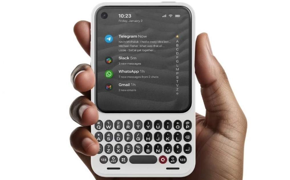 Clicks Communicator: Следующий шаг в эволюции смартфонов?