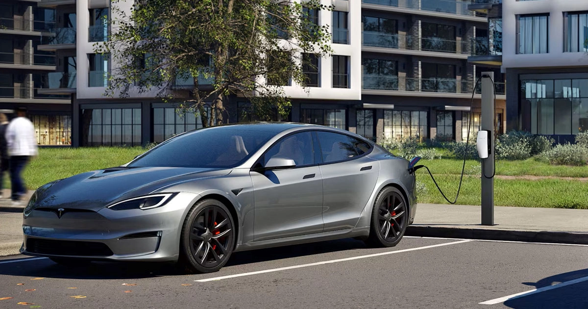 Висока алюмінієва стійка Tesla Tall Pedestal
