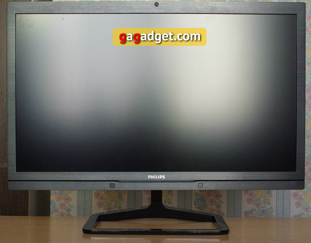 Беглый обзор 27-дюймового PLS-монитора Philips 272C4-2