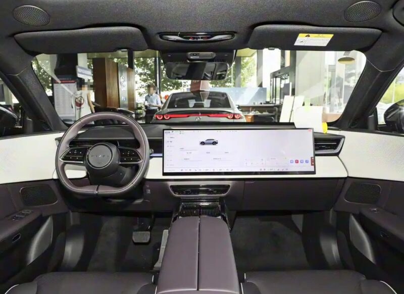 Mazda EZ-60 interior